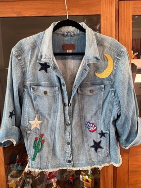Guess Denim Jean Jacket Patches Stars Moon Cactus Frayed Hem XL